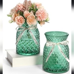 Emerald Green Glass Flower Vases Set of 2 New in Box 💚 St. Patrick's Day